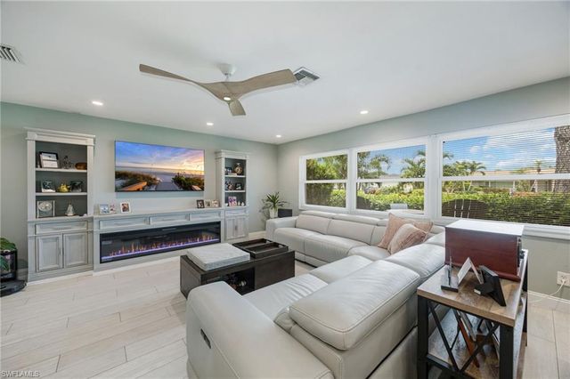 4557 Eagle Key CIR, Naples, FL 34112