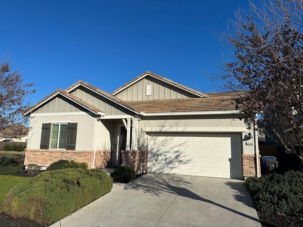 Image 1 of property listing at 500 Brinwood Way, Oakley, CA 94561
