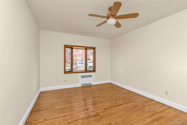 10 Fairfield Avenue, Port Washington, NY 11050