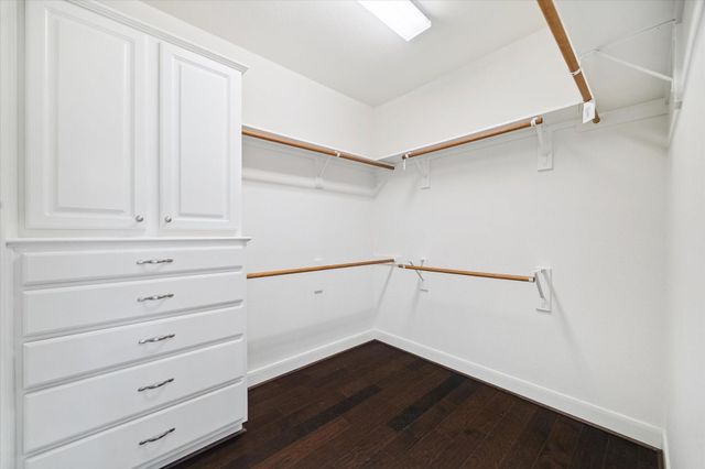 1611 Hill Spring Drive, Sugar Land, TX 77479