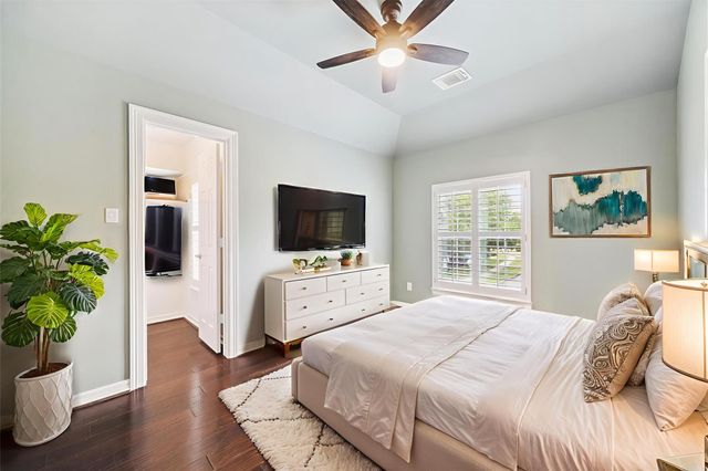 1611 Hill Spring Drive, Sugar Land, TX 77479