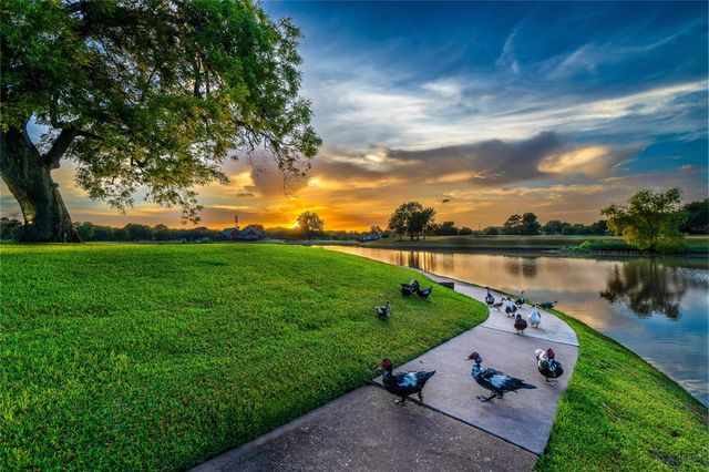 1611 Hill Spring Drive, Sugar Land, TX 77479