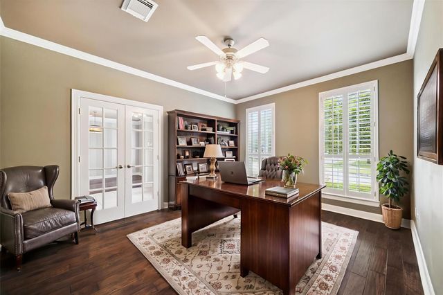 1611 Hill Spring Drive, Sugar Land, TX 77479