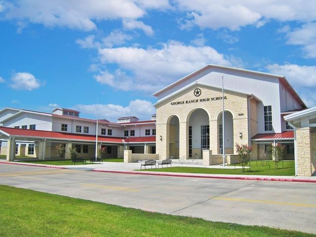 1611 Hill Spring Drive, Sugar Land, TX 77479