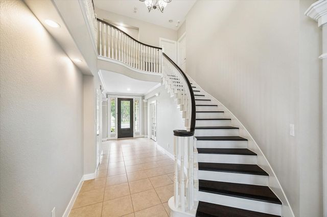 1611 Hill Spring Drive, Sugar Land, TX 77479