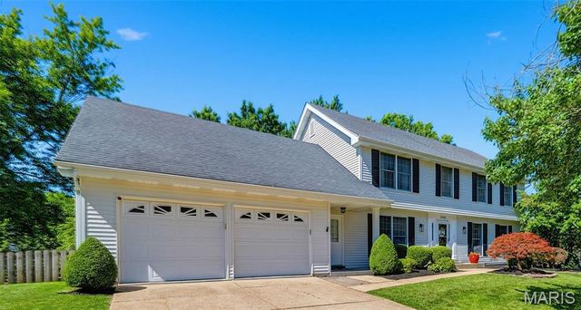 2055 Meadowbrook Way Drive, Chesterfield, MO 63017