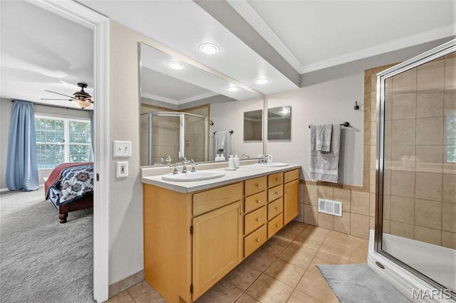 2055 Meadowbrook Way Drive, Chesterfield, MO 63017