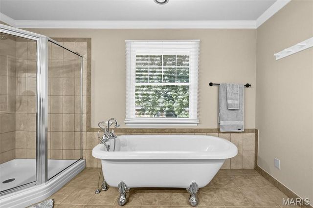 2055 Meadowbrook Way Drive, Chesterfield, MO 63017