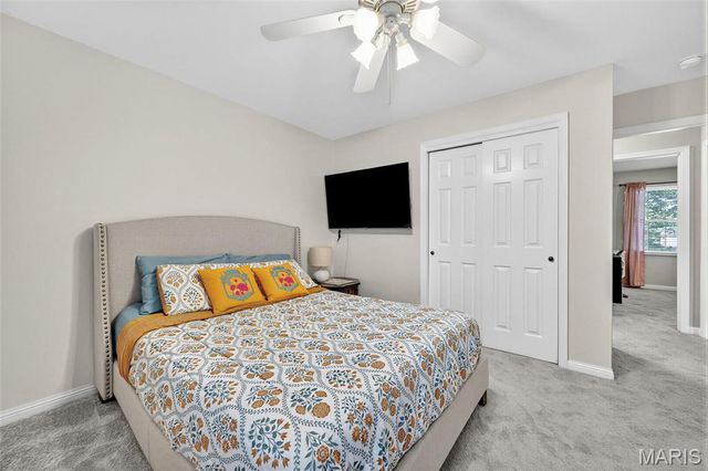 2055 Meadowbrook Way Drive, Chesterfield, MO 63017