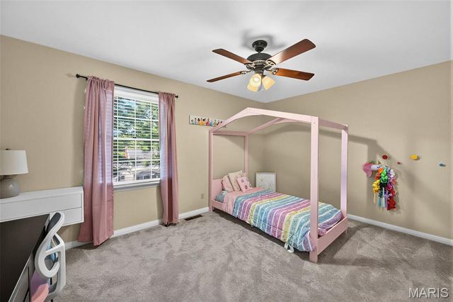 2055 Meadowbrook Way Drive, Chesterfield, MO 63017