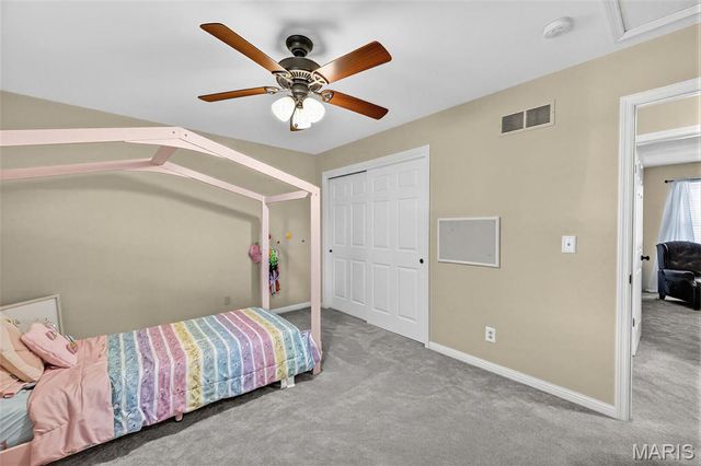 2055 Meadowbrook Way Drive, Chesterfield, MO 63017