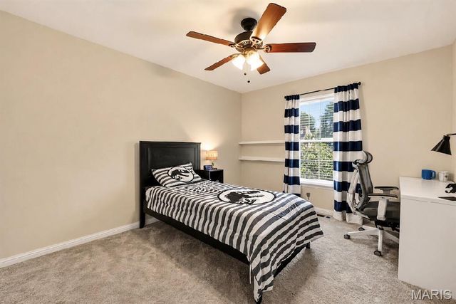 2055 Meadowbrook Way Drive, Chesterfield, MO 63017