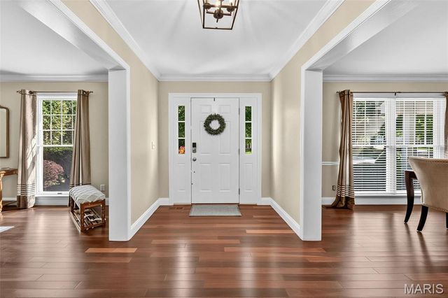 2055 Meadowbrook Way Drive, Chesterfield, MO 63017