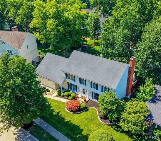 2055 Meadowbrook Way Drive, Chesterfield, MO 63017