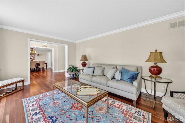 2055 Meadowbrook Way Drive, Chesterfield, MO 63017