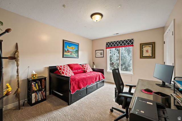 7126 S GRIFFITHS PL, Cottonwood Heights, UT 84121