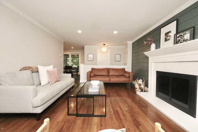 193 Lacy St, North Andover, MA 01845