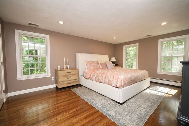 193 Lacy St, North Andover, MA 01845
