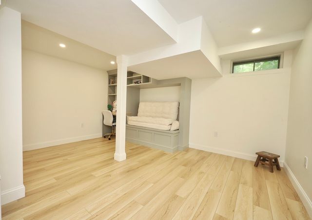 193 Lacy St, North Andover, MA 01845