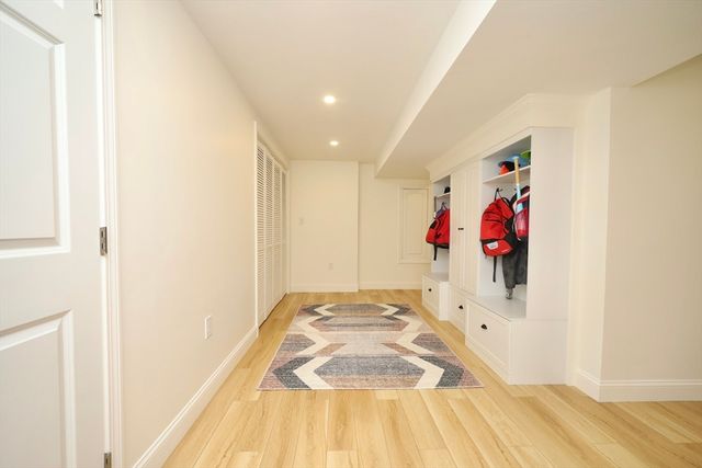 193 Lacy St, North Andover, MA 01845