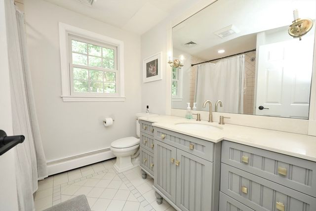 193 Lacy St, North Andover, MA 01845