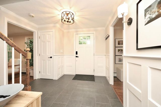 193 Lacy St, North Andover, MA 01845