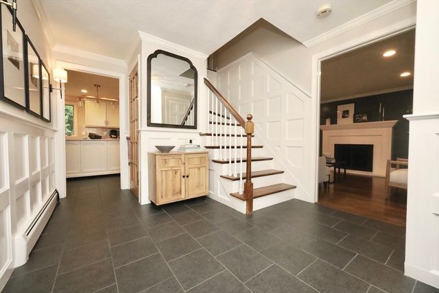 193 Lacy St, North Andover, MA 01845