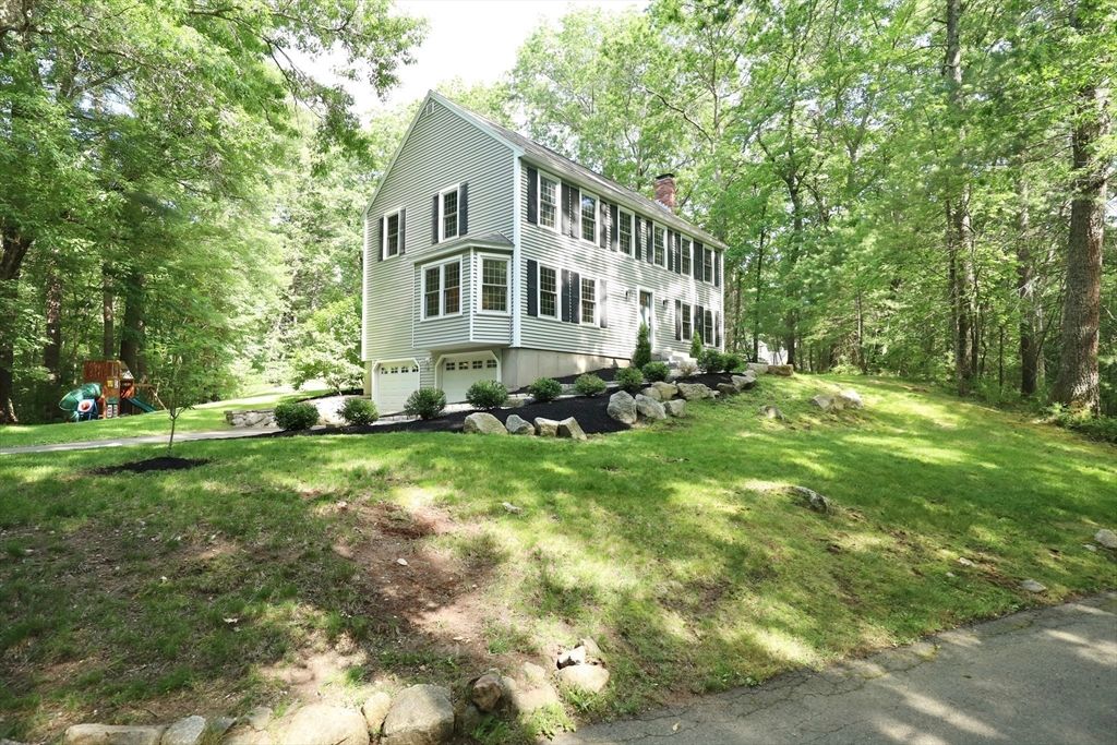 193 Lacy St, North Andover, MA 01845