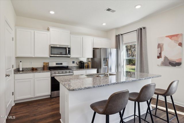 2107 Fox Meadows Circle, Bluff City, TN 37618