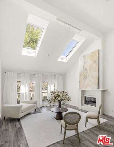 38 Sea Island Drive, Newport Beach, CA 92660