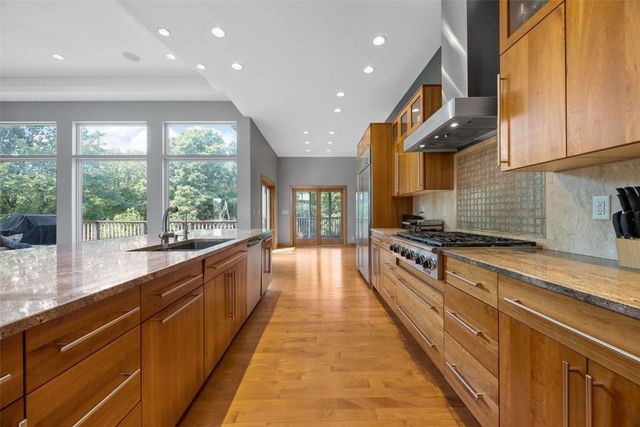 200 Auburn East Lane, Coralville, IA 52241