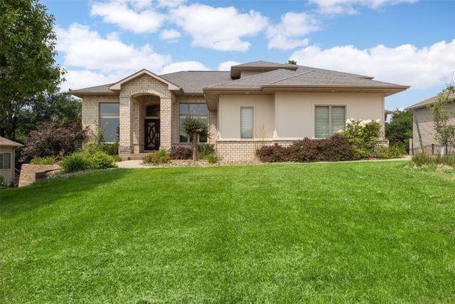 200 Auburn East Lane, Coralville, IA 52241