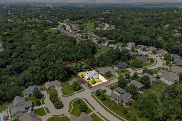 200 Auburn East Lane, Coralville, IA 52241