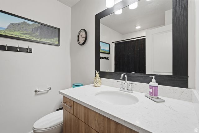 6511 S 390 E, South Weber, UT 84405