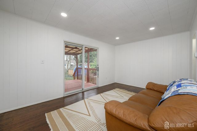 25 Belshaw Avenue, Eatontown, NJ 07724