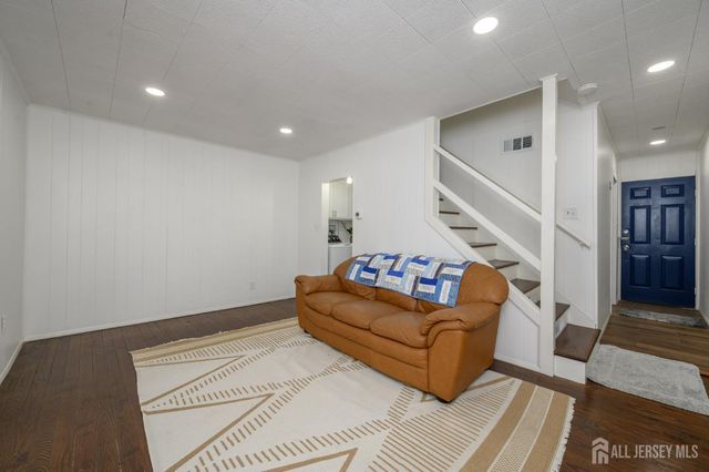 25 Belshaw Avenue, Eatontown, NJ 07724