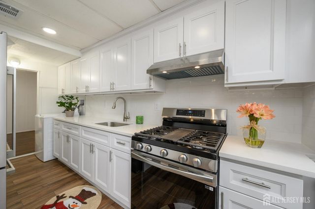 25 Belshaw Avenue, Eatontown, NJ 07724