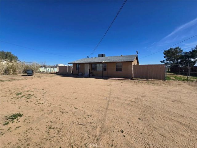 36827 Hidden River, Hinkley, CA 92347
