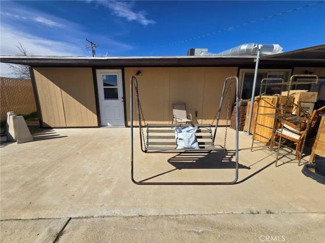 36827 Hidden River, Hinkley, CA 92347