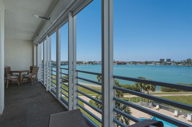 7872 SAILBOAT KEY BOULEVARD S 405, South Pasadena, FL 33707