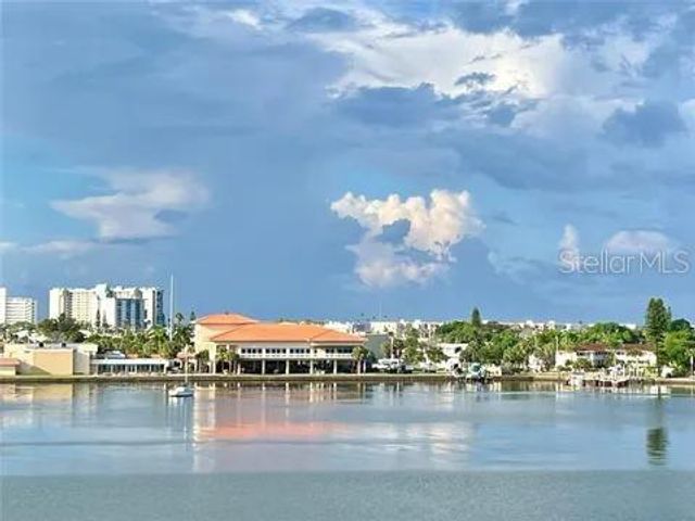 7872 SAILBOAT KEY BOULEVARD S 405, South Pasadena, FL 33707