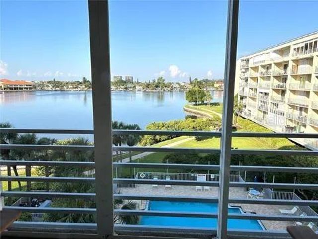7872 SAILBOAT KEY BOULEVARD S 405, South Pasadena, FL 33707