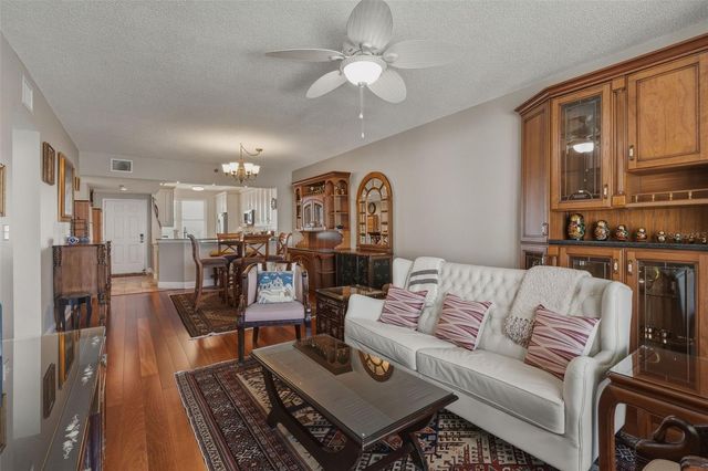 7872 SAILBOAT KEY BOULEVARD S 405, South Pasadena, FL 33707