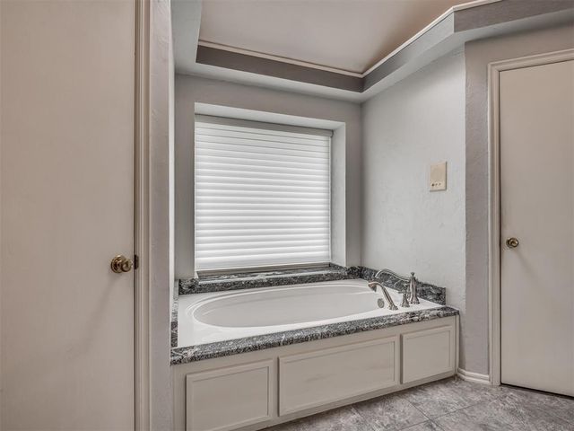 12233 Rivendell Drive, Oklahoma City, OK 73170