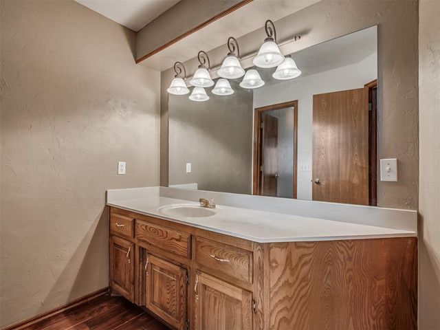 12233 Rivendell Drive, Oklahoma City, OK 73170