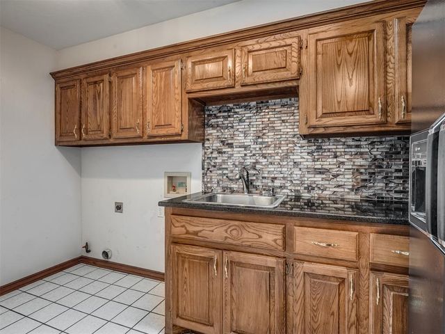 12233 Rivendell Drive, Oklahoma City, OK 73170