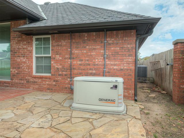 12233 Rivendell Drive, Oklahoma City, OK 73170
