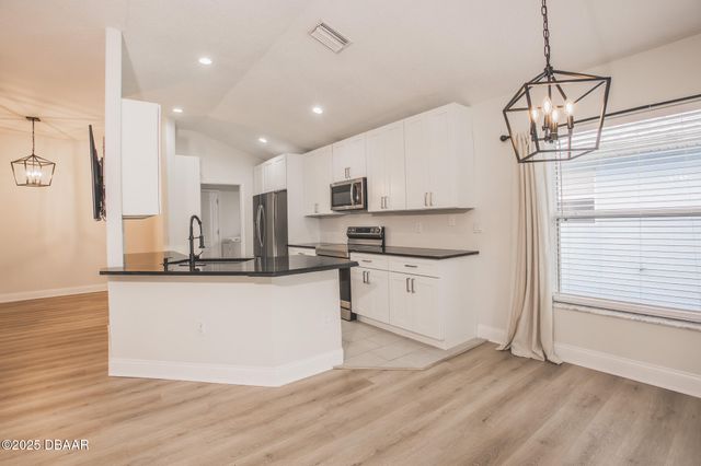 801 801 Angelina Court, Port Orange, FL 32127