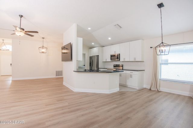 801 801 Angelina Court, Port Orange, FL 32127