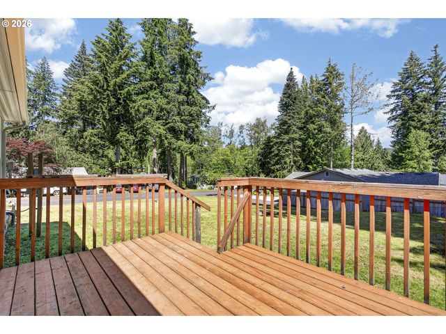 101 GATEWOOD Dr, Kelso, WA 98626